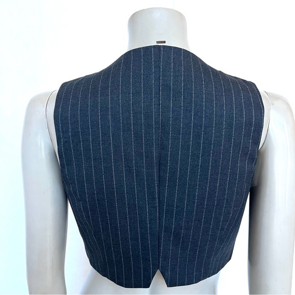 Gray Striped Vest - Picture 4 of 8